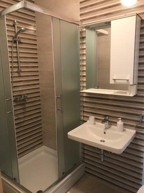 Apartmani Ruza Μακάρσκα Εξωτερικό φωτογραφία
